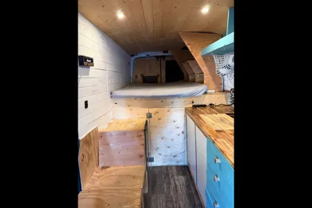 Victor's Ford Transit Campervan