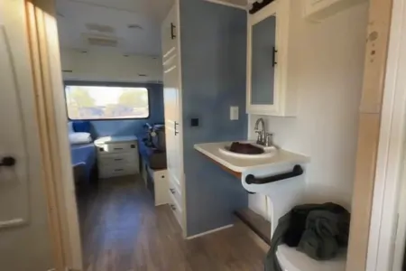 Beautiful Wheelchair Accessible Motorhome