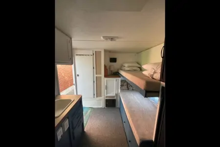 AA Road Runner - 16 feet compact