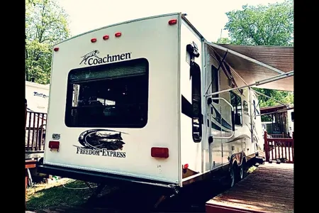 Easy tow, lightweight, Pristine condition, itsSummerEnjoy It!