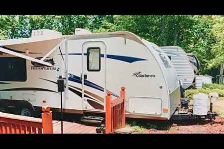 Easy tow, lightweight, Pristine condition, itsSummerEnjoy It!