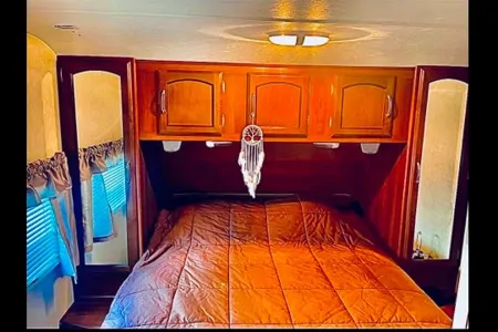 Easy tow, lightweight, Pristine condition, itsSummerEnjoy It!