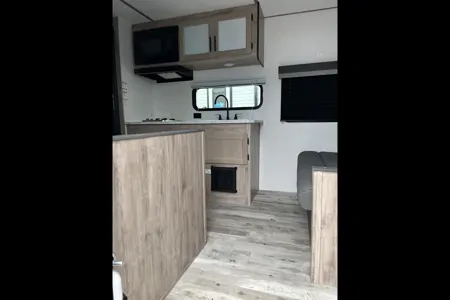 Robert's Grand River 25rb Travel Trailer