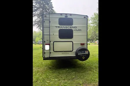 JAC’s Grand Adventure Travel Trailer