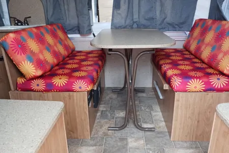 Pop up tent trailer 2012 Palomino