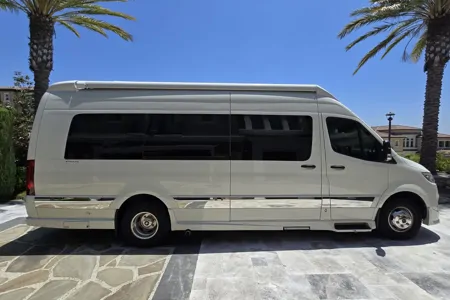The Ultimate Luxery RV - Grech Strada Class B