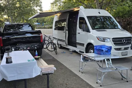 The Ultimate Luxery RV - Grech Strada Class B