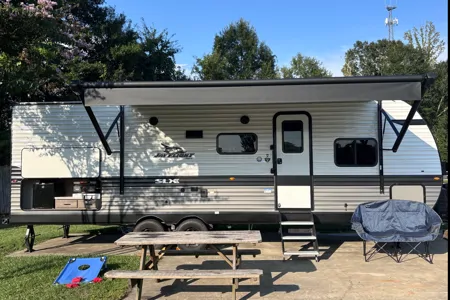 Jennifer's Jayco 261 BHS Travel Trailer