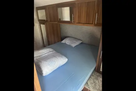 RC's Bunkhouse Tracer Air 300 Travel Trailer