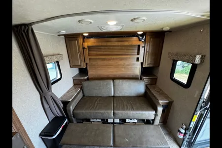Easy Going and Easy Towing! Great Couples/Small Family Escape on Wheels