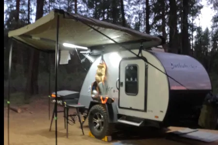 William's Braxton Creek Bushwhacker 10FB Travel Trailer