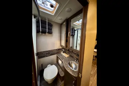 NYK Adventure Bus Thor Motor Coach Outlaw 29J Class C