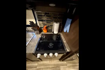 NYK Adventure Bus Thor Motor Coach Outlaw 29J Class C