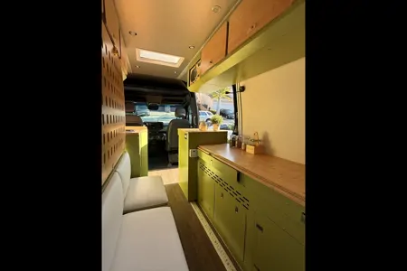 "Avocado" - SPRING LE TOUR's Mercedes 144 High Roof Van