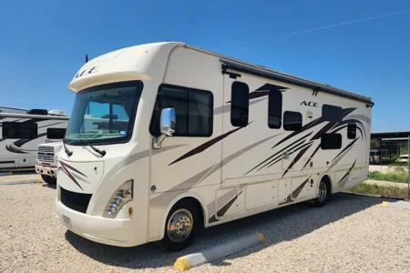 Meet "Betty" - 2018 Thor Acre Motorcoach