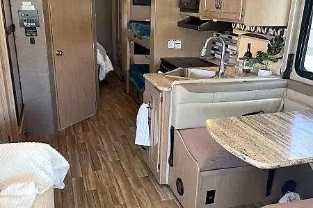 Meet "Betty" - 2018 Thor Acre Motorcoach