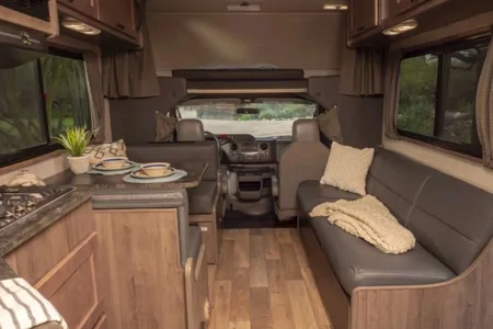 Minnie Winnie Class C