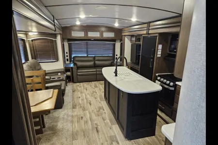 Danny's Keystone Cougar 32 RLI Travel Trailer