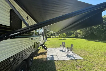 Albert's Prowler 303BH Travel Trailer
