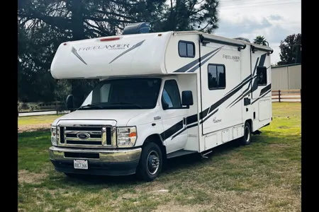 The Lander | Spacious Family Adventure RV!