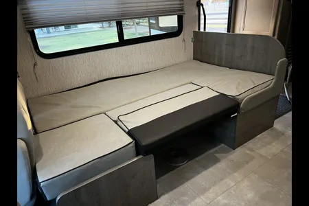 The Lander | Spacious Family Adventure RV!