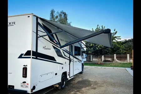 The Lander | Spacious Family Adventure RV!