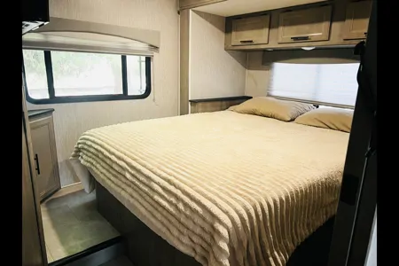 The Lander | Spacious Family Adventure RV!