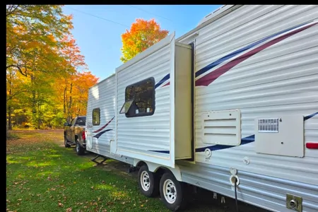 Mindy 's Jayco Jay flight 24' Travel Trailer