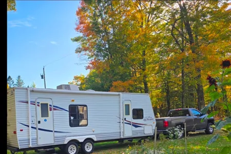Mindy 's Jayco Jay flight 24' Travel Trailer