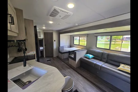 J&J Rv Rentals Forest River