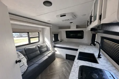 Coleman 1608RB Rubicon Travel Trailer