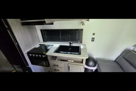 2024 Coleman Lantern LT274BH Travel Trailer