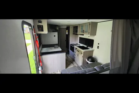 2024 Coleman Lantern LT274BH Travel Trailer