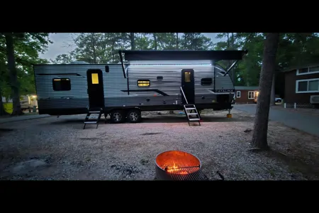 Adam's Coachmen Catalina Toy Hauler