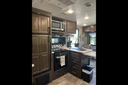 Perry's Forest River Rockwood ultra lite Travel Trailer