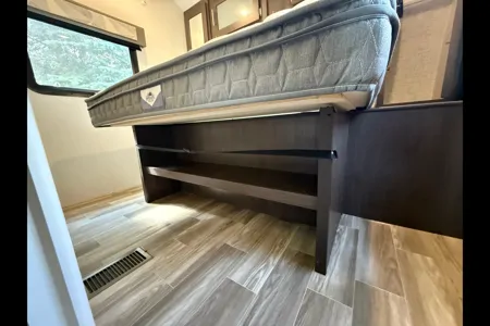 Grill & Chill Bunkhouse Bungalow