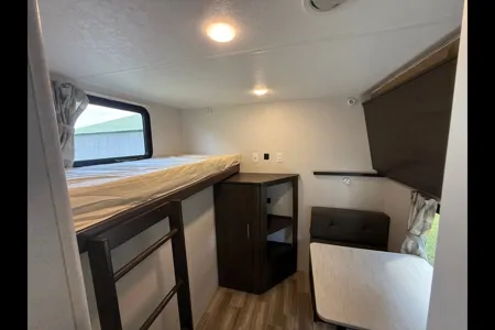 Grill & Chill Bunkhouse Bungalow