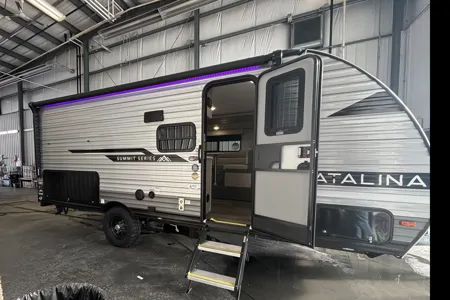 Cody's Coachmen Catalina Travel Trailer