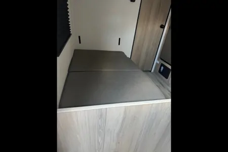 Kayla’s Coleman Keystone Travel Trailer