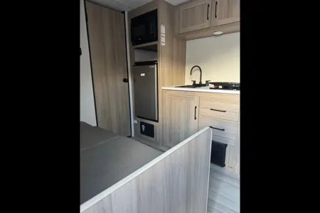 Kayla’s Coleman Keystone Travel Trailer