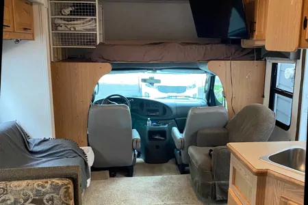  Forest River Sun Seeker Class C