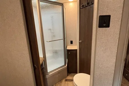 2023 Arctic Fox North Fork 25W * True 4-Season Luxury Travel Trailer * Winter-Ready!