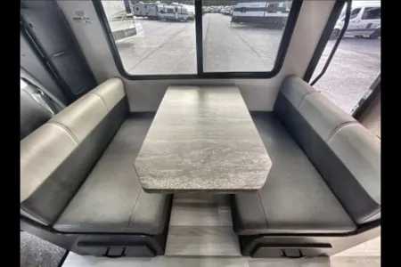 Family Forest River Sunseeker Class C