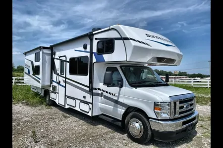 Family Forest River Sunseeker Class C