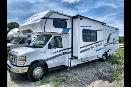 Family Forest River Sunseeker Class C