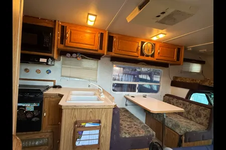 sherwyn's Ford cutaway Class C