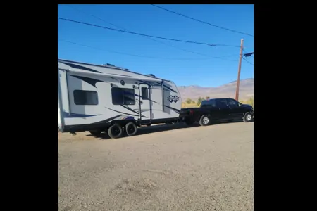 Mark's Pacific Coachworks 20EX Toy Hauler