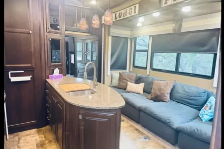 Jennifer's Dutchmen Voltage Fifth Wheel