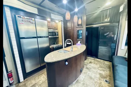 Jennifer's Dutchmen Voltage Fifth Wheel