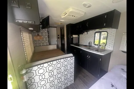 John's Keystone 2070BH Travel Trailer